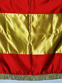 Cortina de inauguración de bandera de España