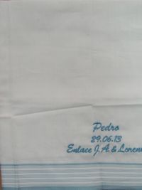 Pañuelo personalizado bordado
